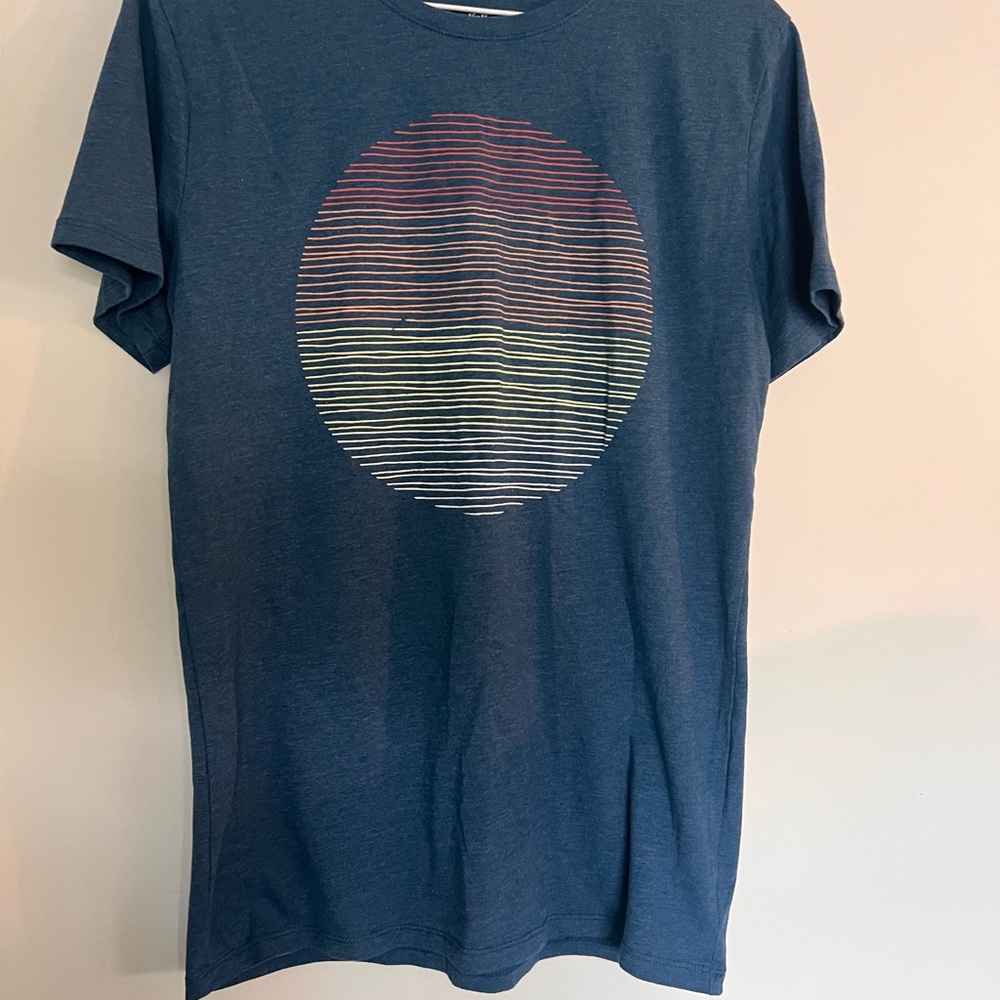Goodfellow & Co Mens size S Small Blue Graphic T-Shirt